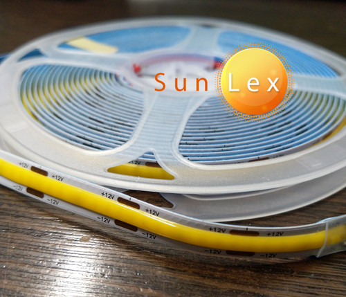 ریسه نواری COB برند سانلکس 12 ولت تراکم 320 پشت چسب دار 5 متری عرض 8 میلی متر آفتابی